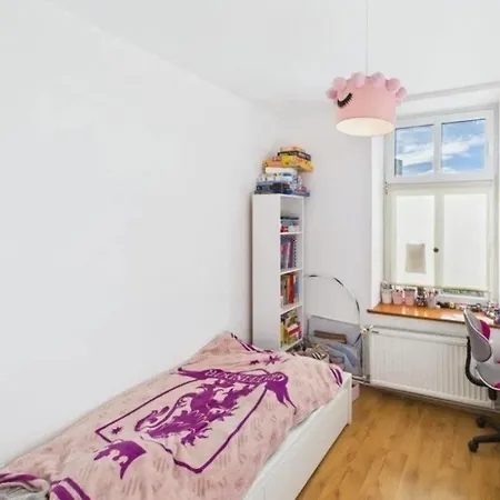 Przy Jeziorze بيت للعطل *