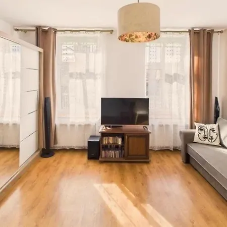 Przy Jeziorze بيت للعطل نوفوغارد